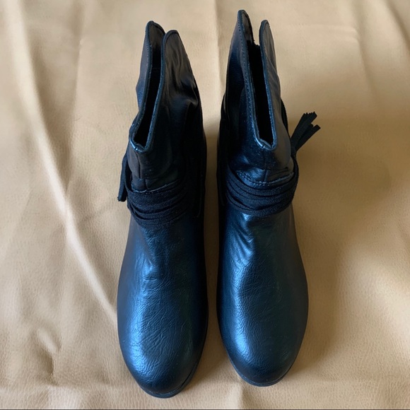 SO Black Fringe Flat Booties - Picture 3 of 8